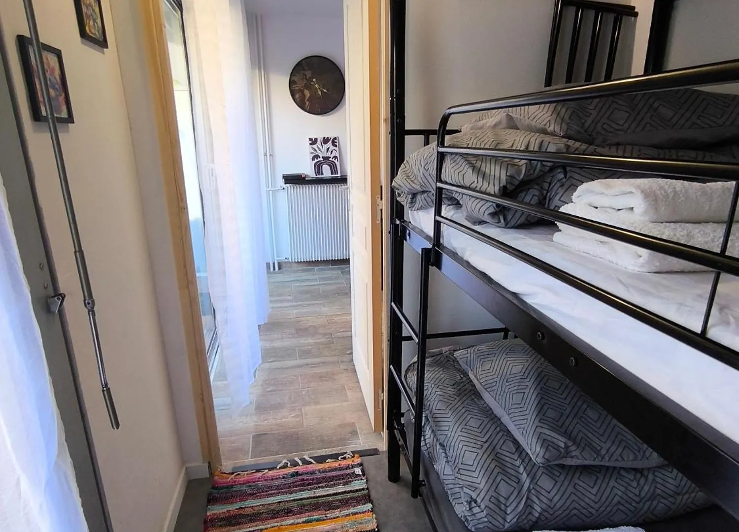 Home2Sea - Piscine, Jardin, Studio Cabine, 1 Canape Lit Convertible 2 Adultes, 1 Lit Superpose Triple 3 Enfants Ou Ados Vallauris