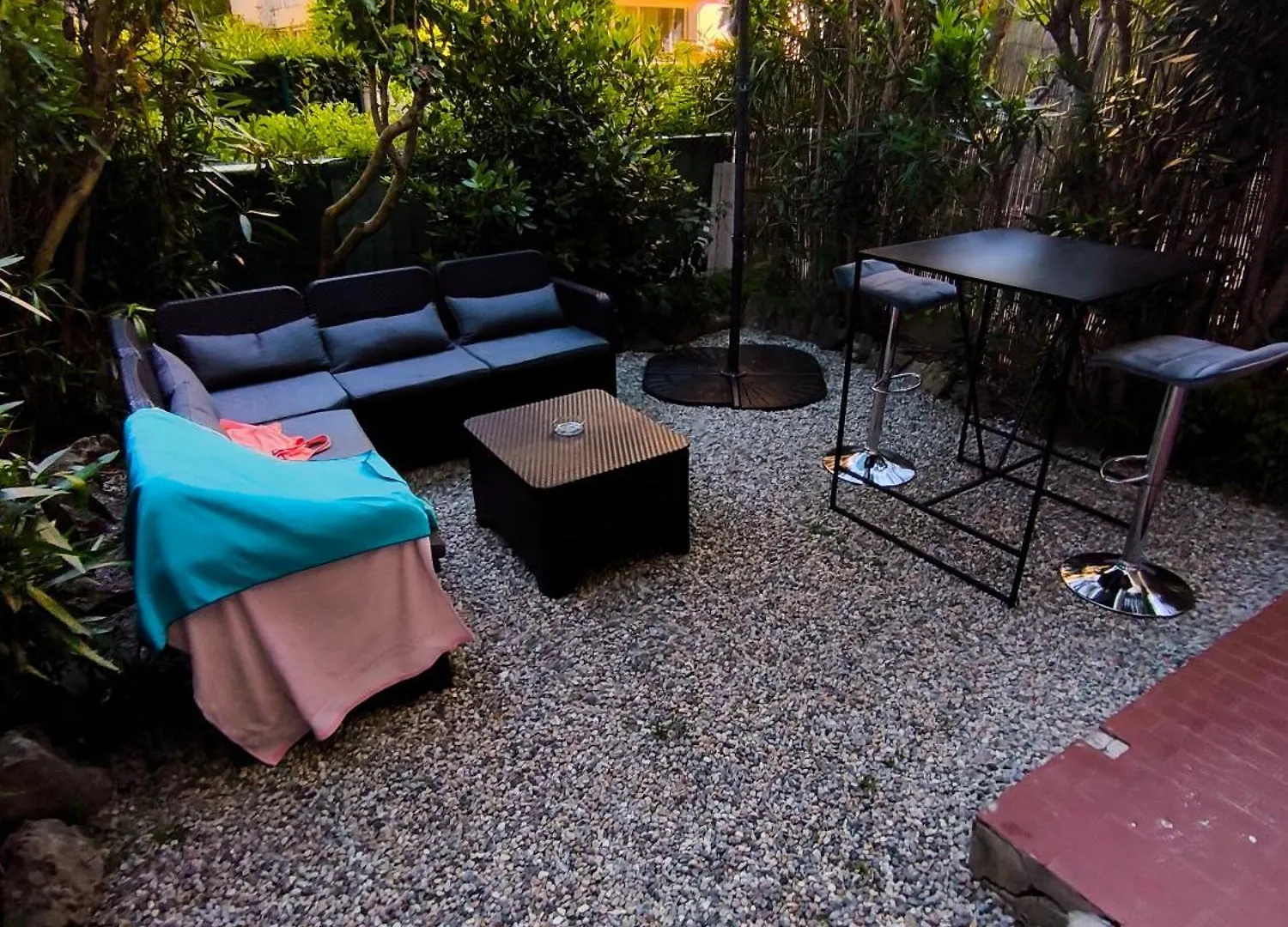 Home2Sea - Piscine, Jardin, Studio Cabine, 5 Couchages Vallauris Διαμέρισμα